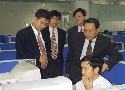 金山三十載，雷軍的深情厚禮與珠海軟件開發(fā)的燃情歲月